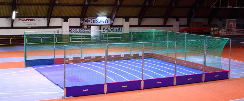 Hallenkugelstoßanlage